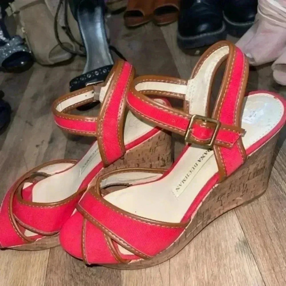 Dana Buchman Strappy Sandals - Picture 12 of 14